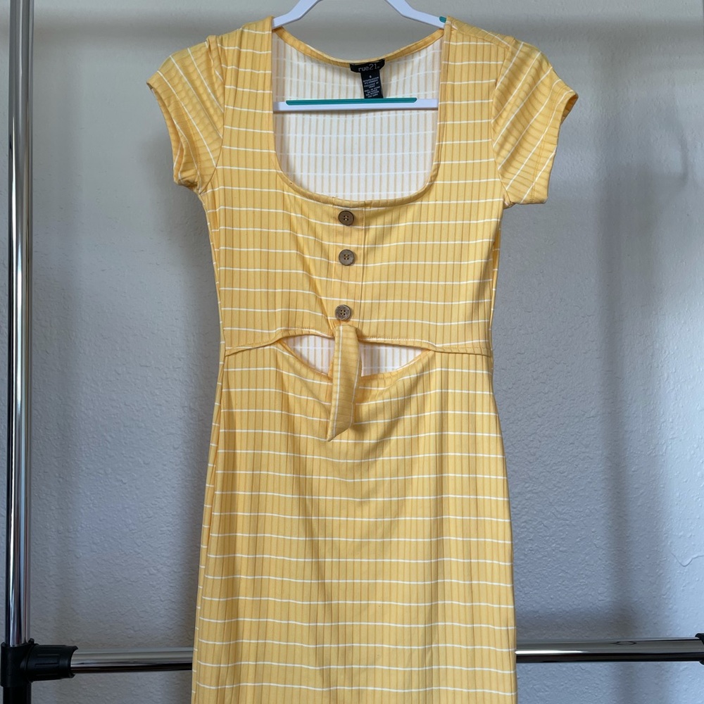 Above the knee length, maxi dress
